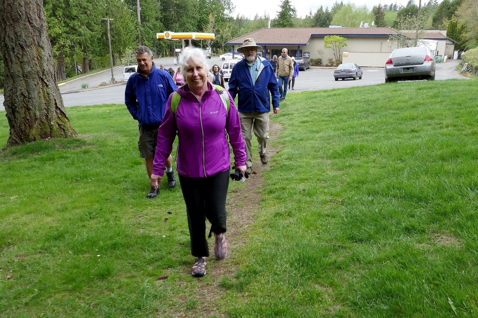  Merrily leads the pack on their way to the Osprey Trail 