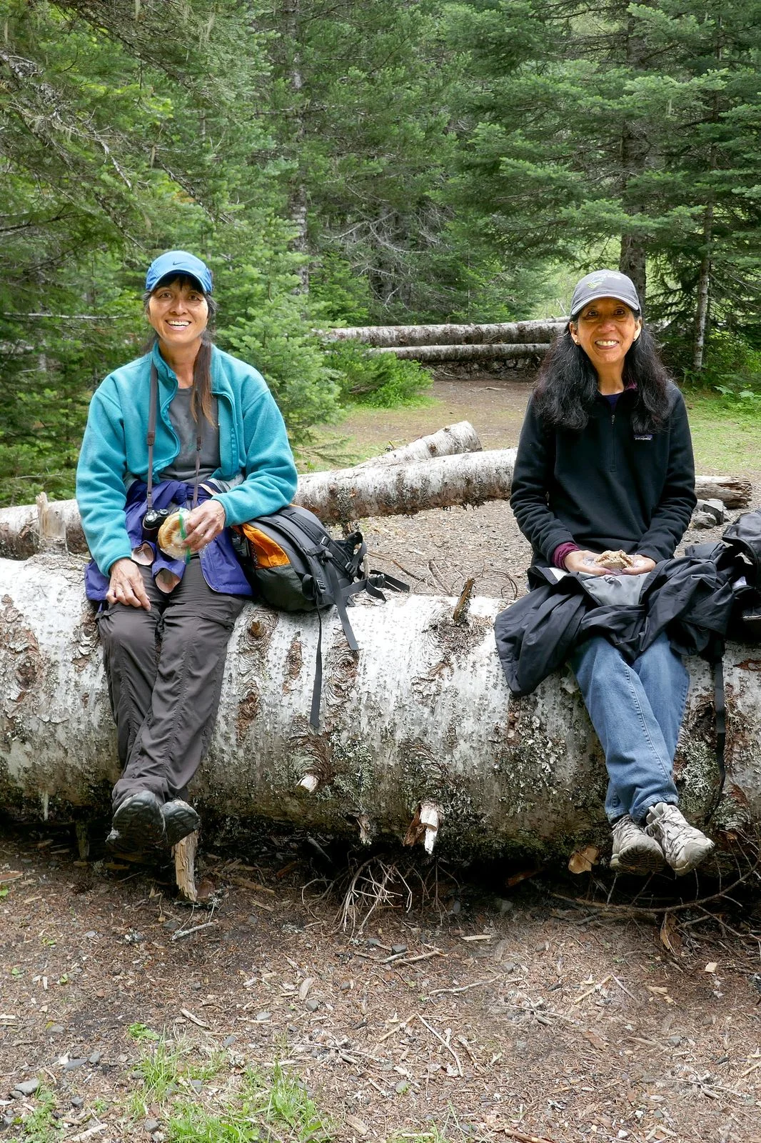 Now that’s some happy hikers