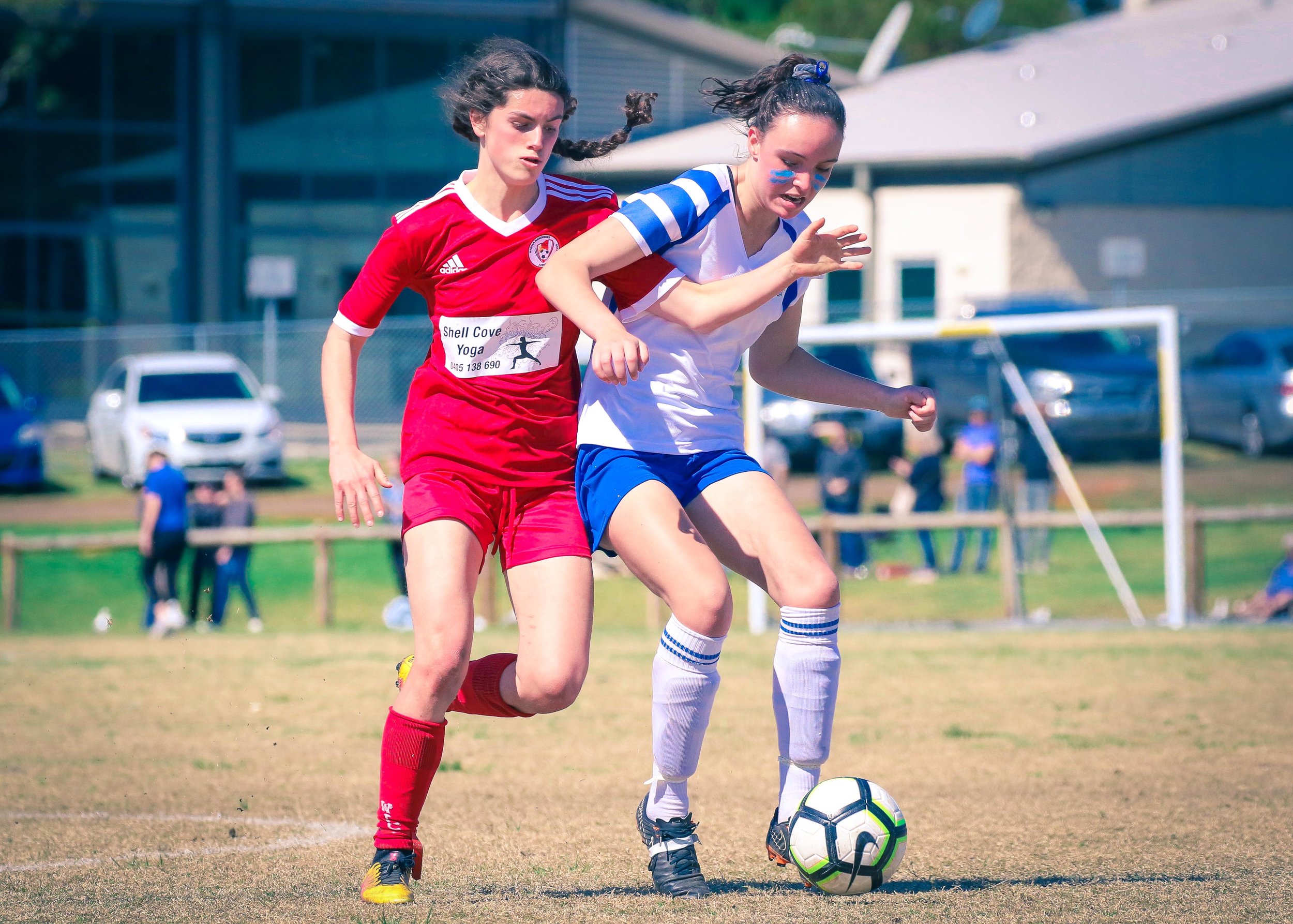 Cliodhna tackle.jpg