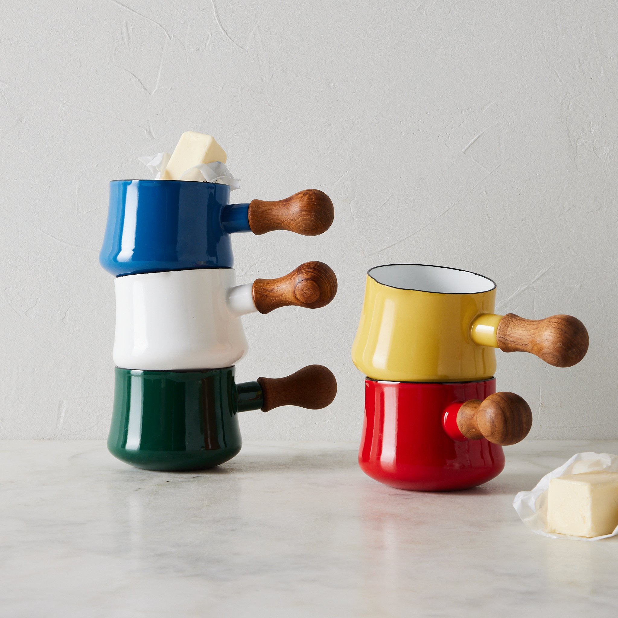 2024-0624_dansk_kobenstyle-butter-warmer_family-shot_silo_pdp_1x1_elvin-abril.jpg