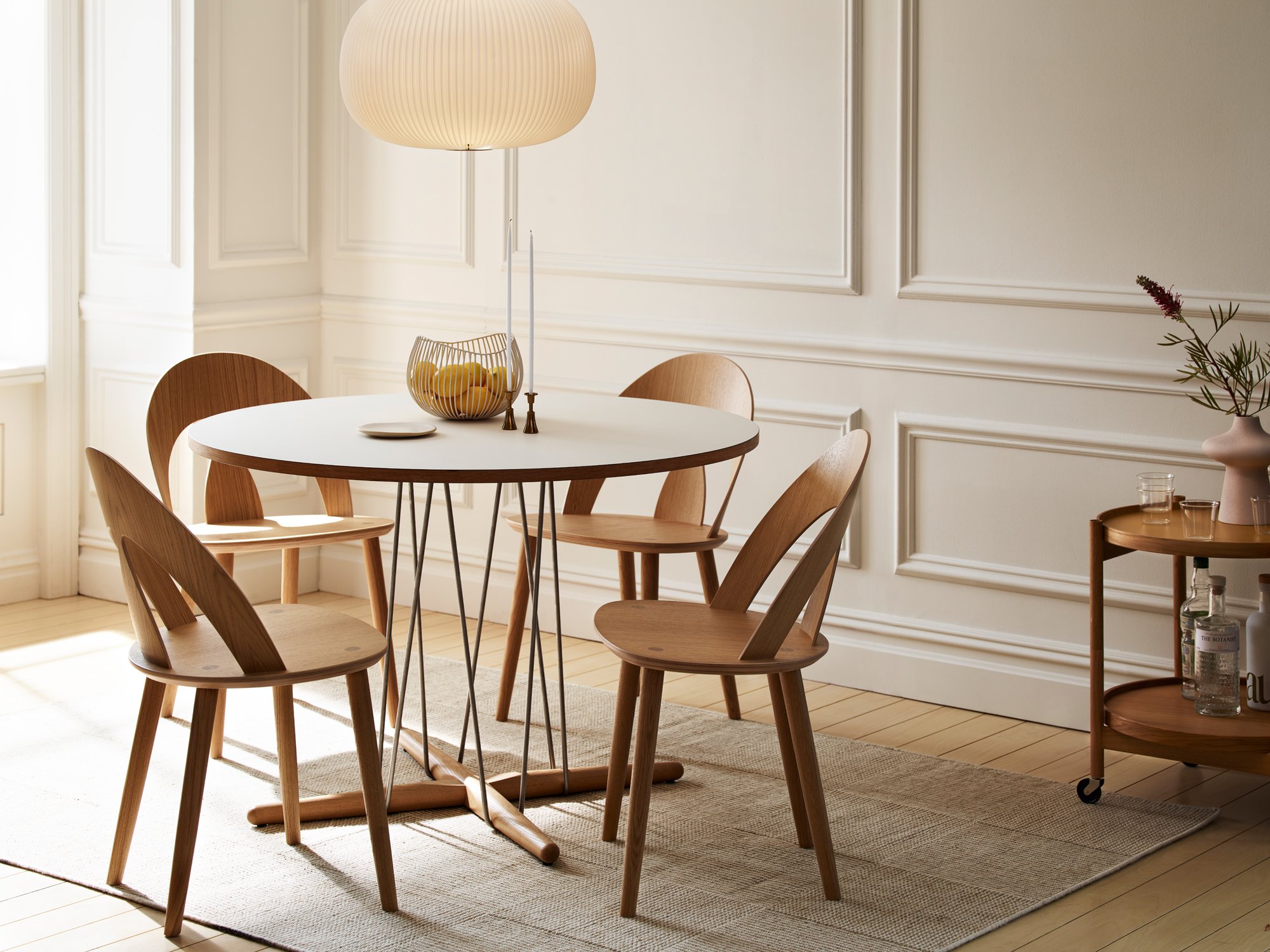 2023-1207_dansk-test-shoot_dining-2_round-table_feature_mid_jim-bastardo-074.jpg
