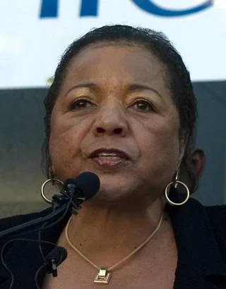 NAACP California-Hawaii President Alice Huffman, speaks before delivering over 50,000 signed clemency petitions to Governor Arnold Schwarzenegger to save Death Row inmate Stanley “Tookie” William, Tuesday Dec. 5, 2005. Huffman is among plaintiffs in a suit seeking “multimillions” after suffering from a norovirus outbreak in 2014. Brian Baer Sacramento Bee Staff Photo