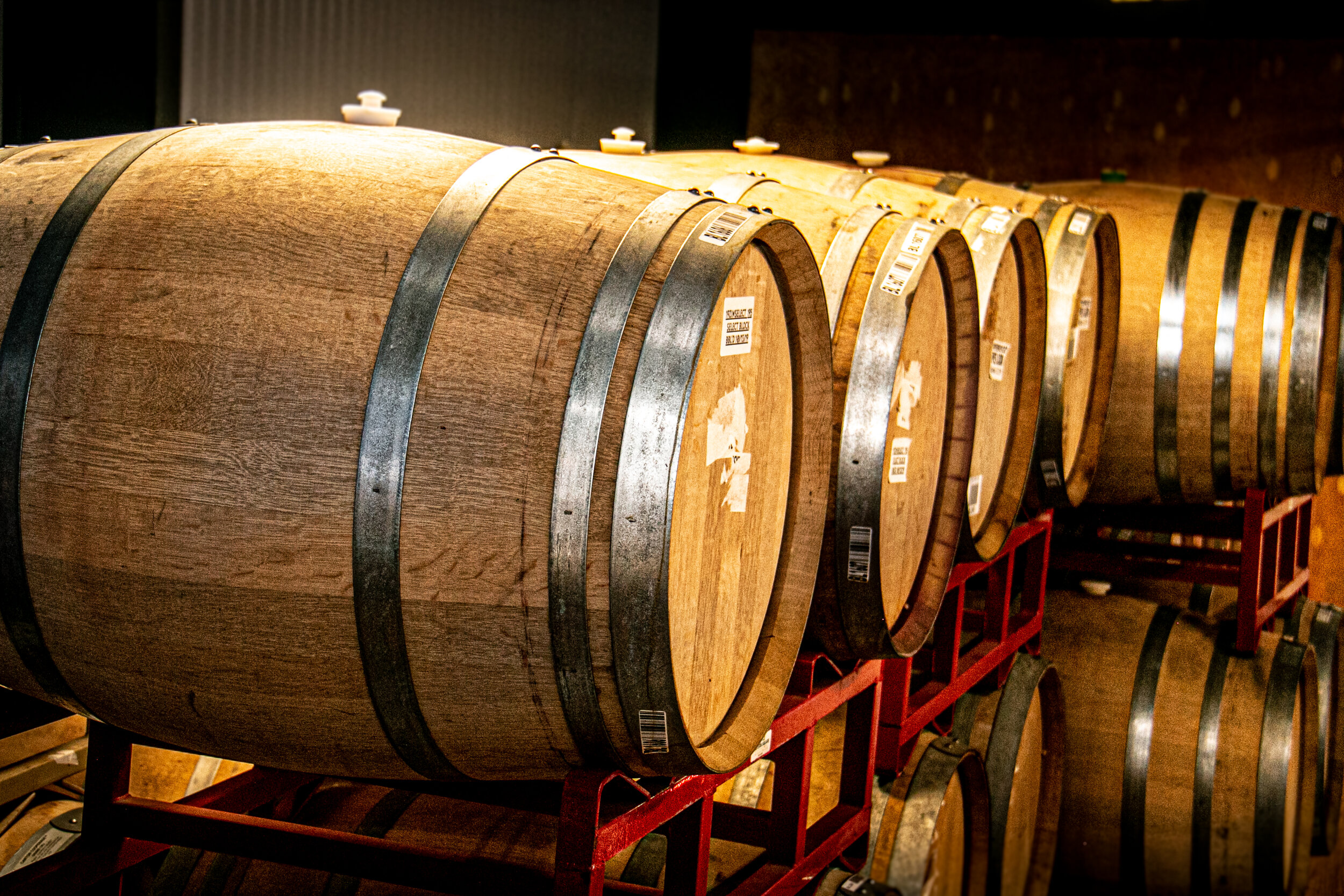 Winebarrels-interior-lodi.jpg
