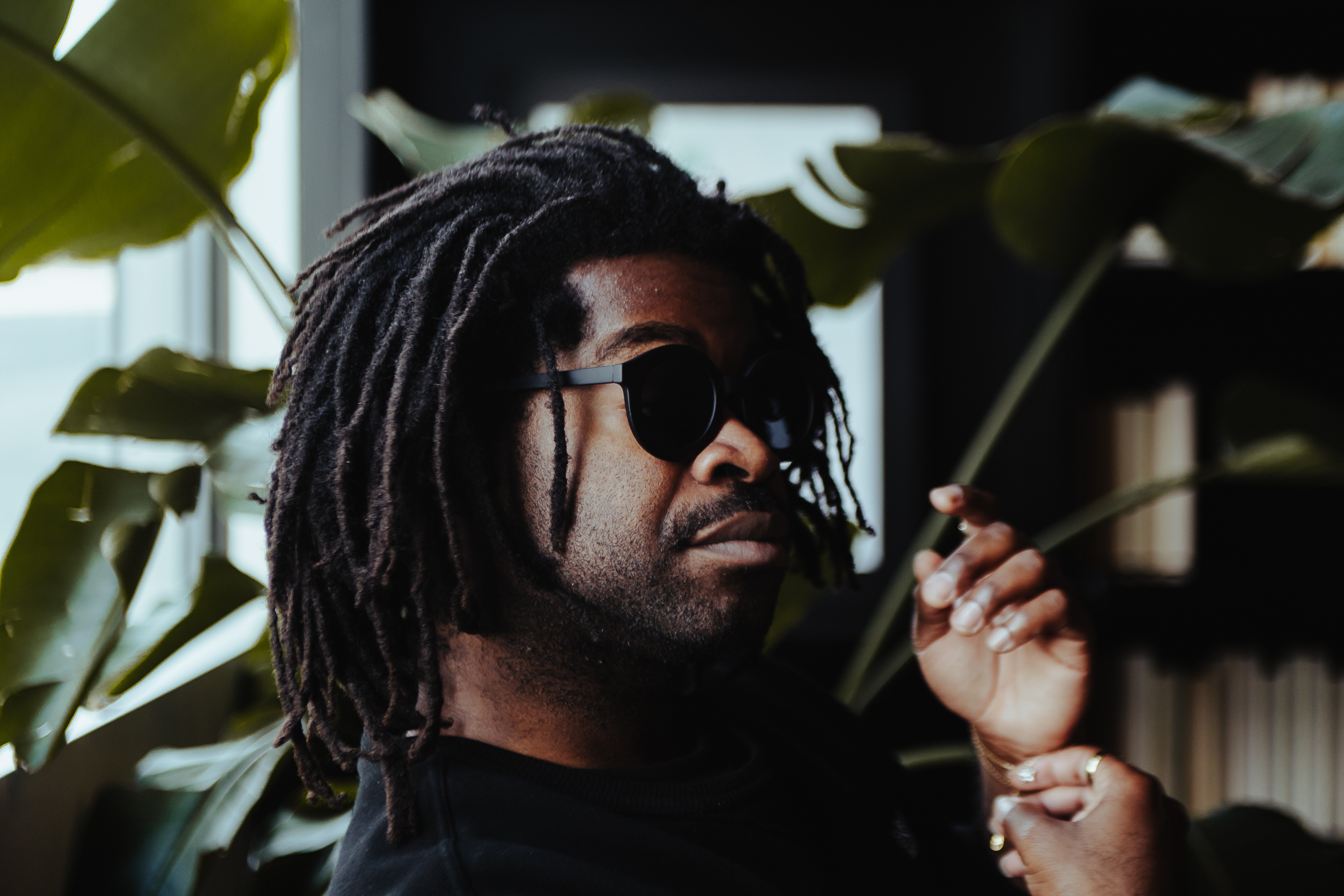 R.LUM.R