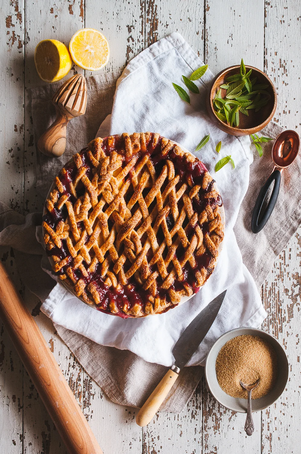 Peach blackberry pie 6.jpg