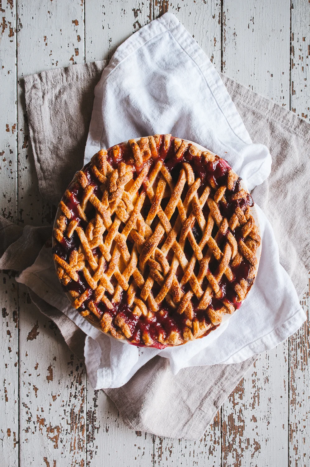 Peach blackberry pie 7.jpg
