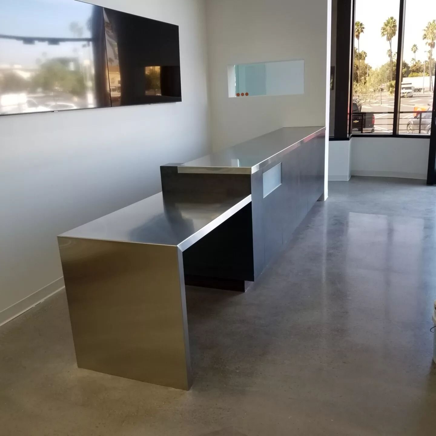 Stainless steel countertop. 
#fabrication #stainlesssteel