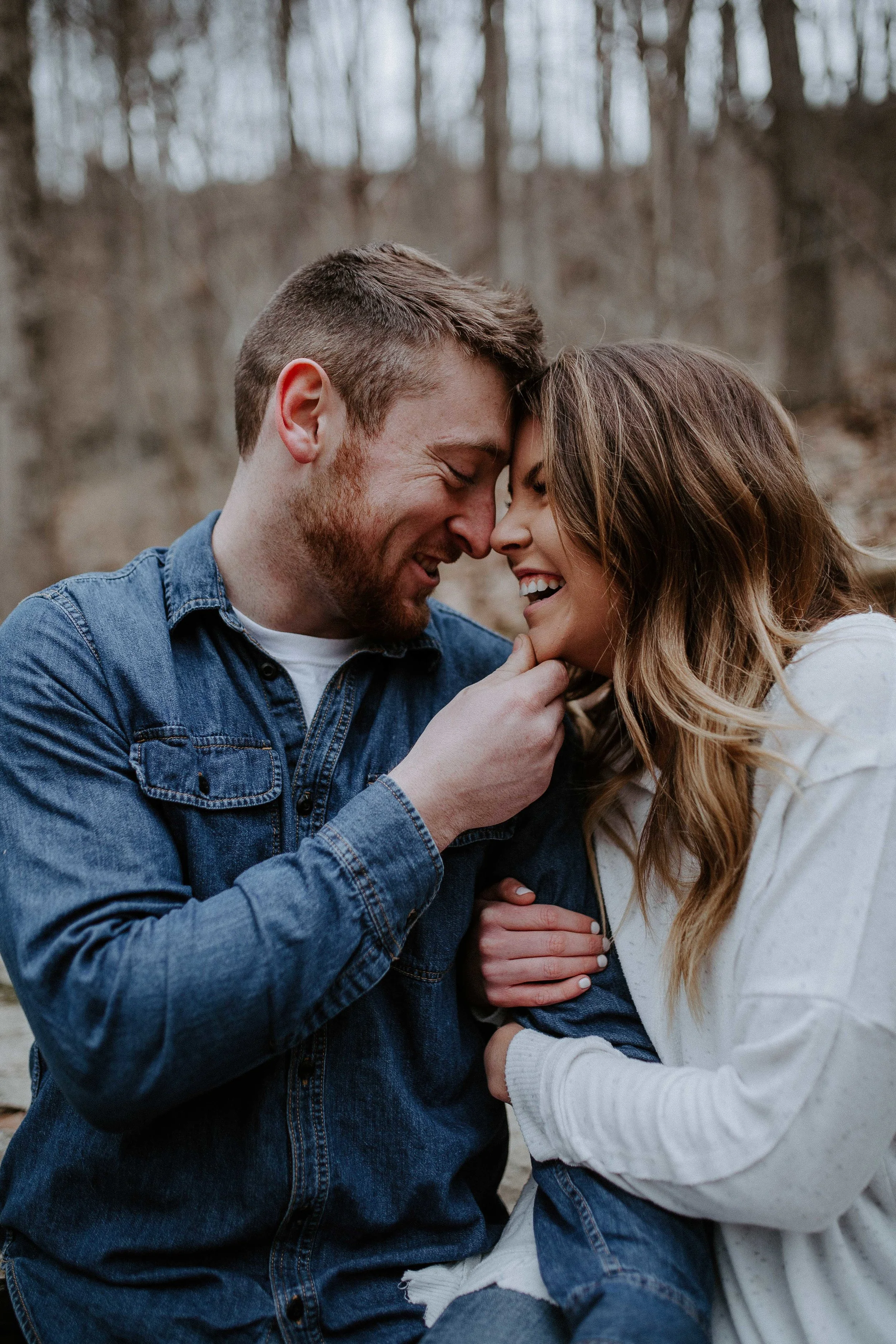 LIZA+EVAN-BLOOMINGTON-COUPLE-ENGAGEMENT-REAGANLYNNPHOTOGRAPHY-MUNCIE-INDIANAPOLIS-9.jpg