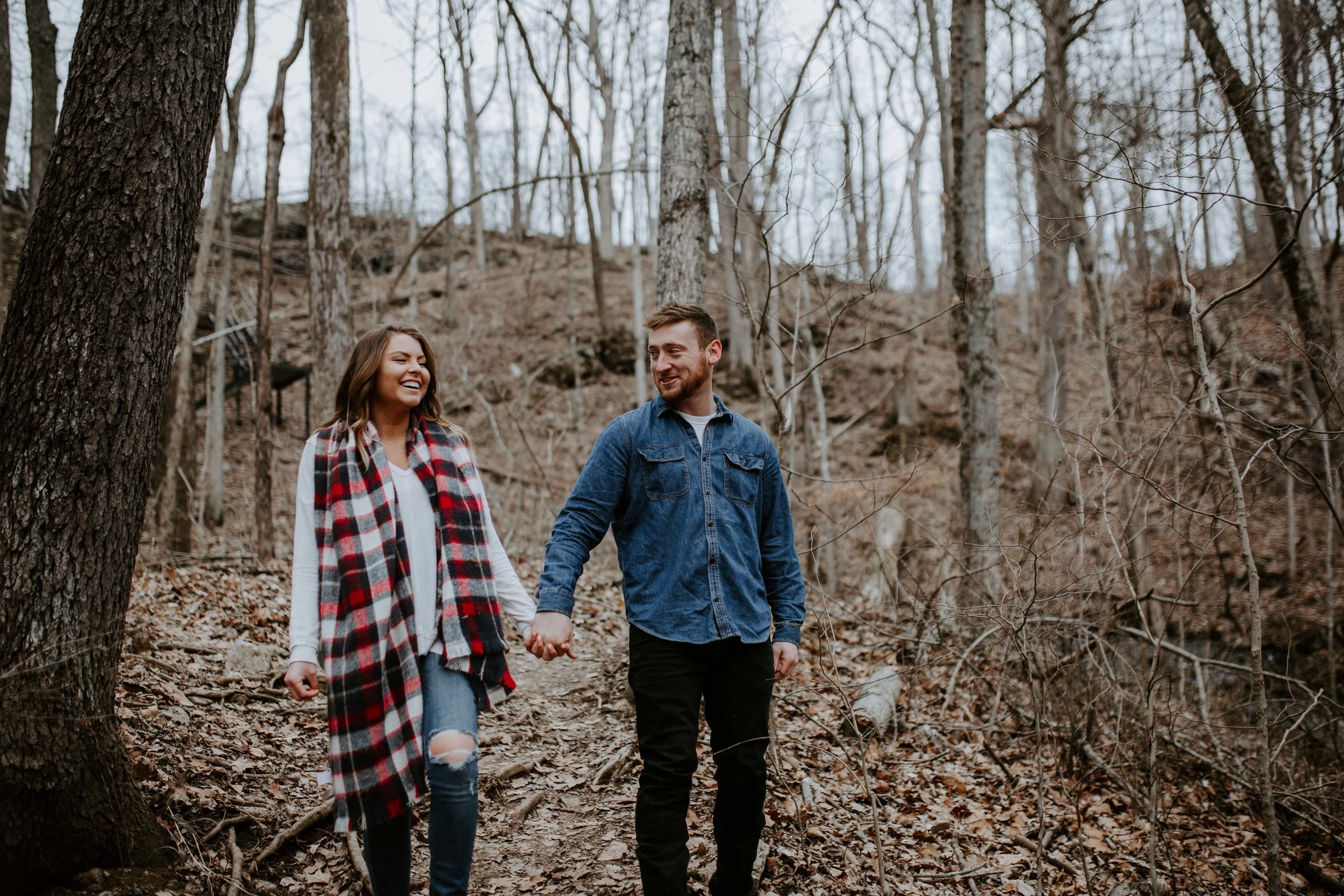 LIZA+EVAN-BLOOMINGTON-COUPLE-ENGAGEMENT-REAGANLYNNPHOTOGRAPHY-MUNCIE-INDIANAPOLIS-10.jpg
