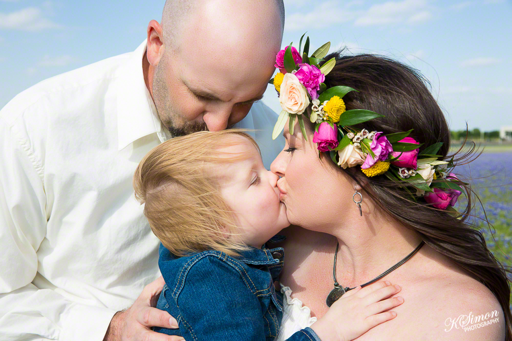 Lifestyle Family Portrait | Atlanta + Dallas Lifestyle, Fashion, & Business Portrait Studio and Outdoor Photographer | ksimonphotography.com | © KSimon Photography, LLC