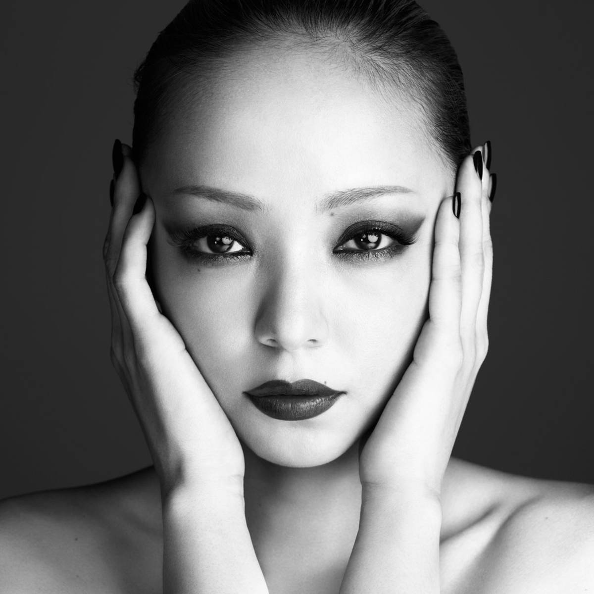 Namie-Amuro-Feel-2013-1200x1200.png