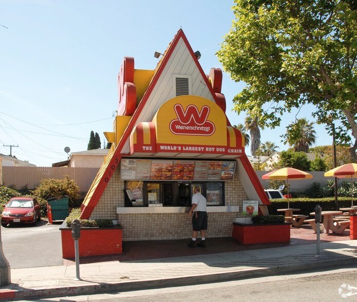 3010-Pico-Blvd-Santa-Monica-CA-Primary-Photo-1-Large.jpg
