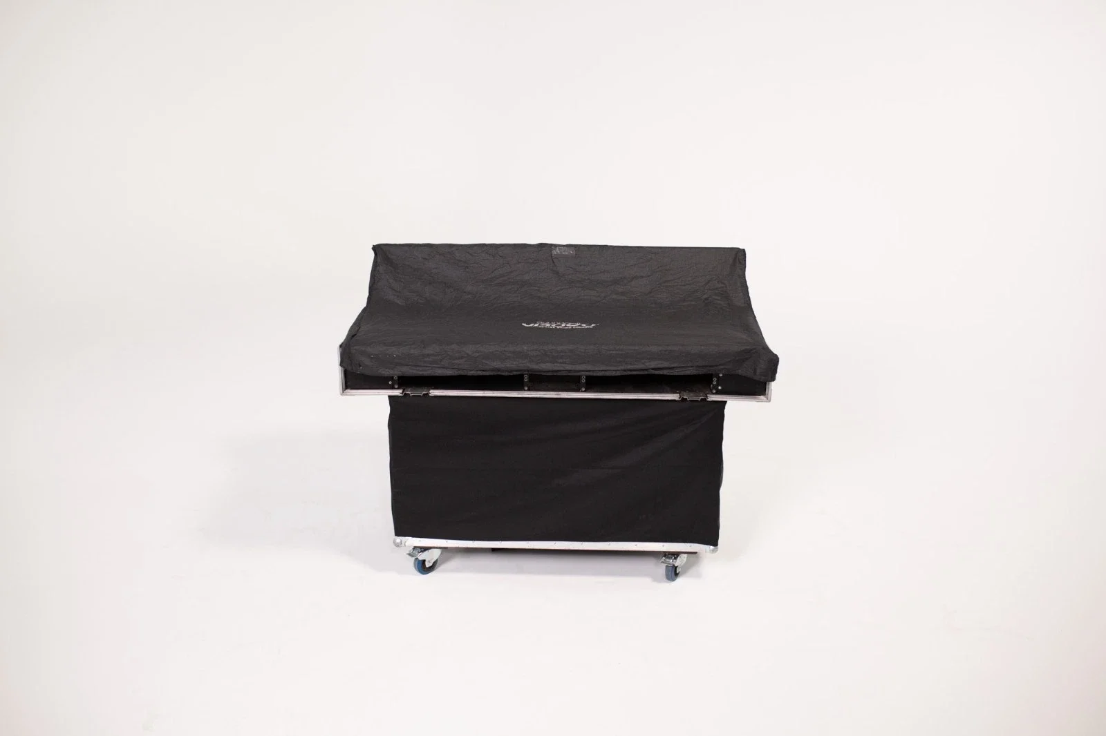 Soundcraft Vi3000 Digital Live Mixing Console for sale(1).webp