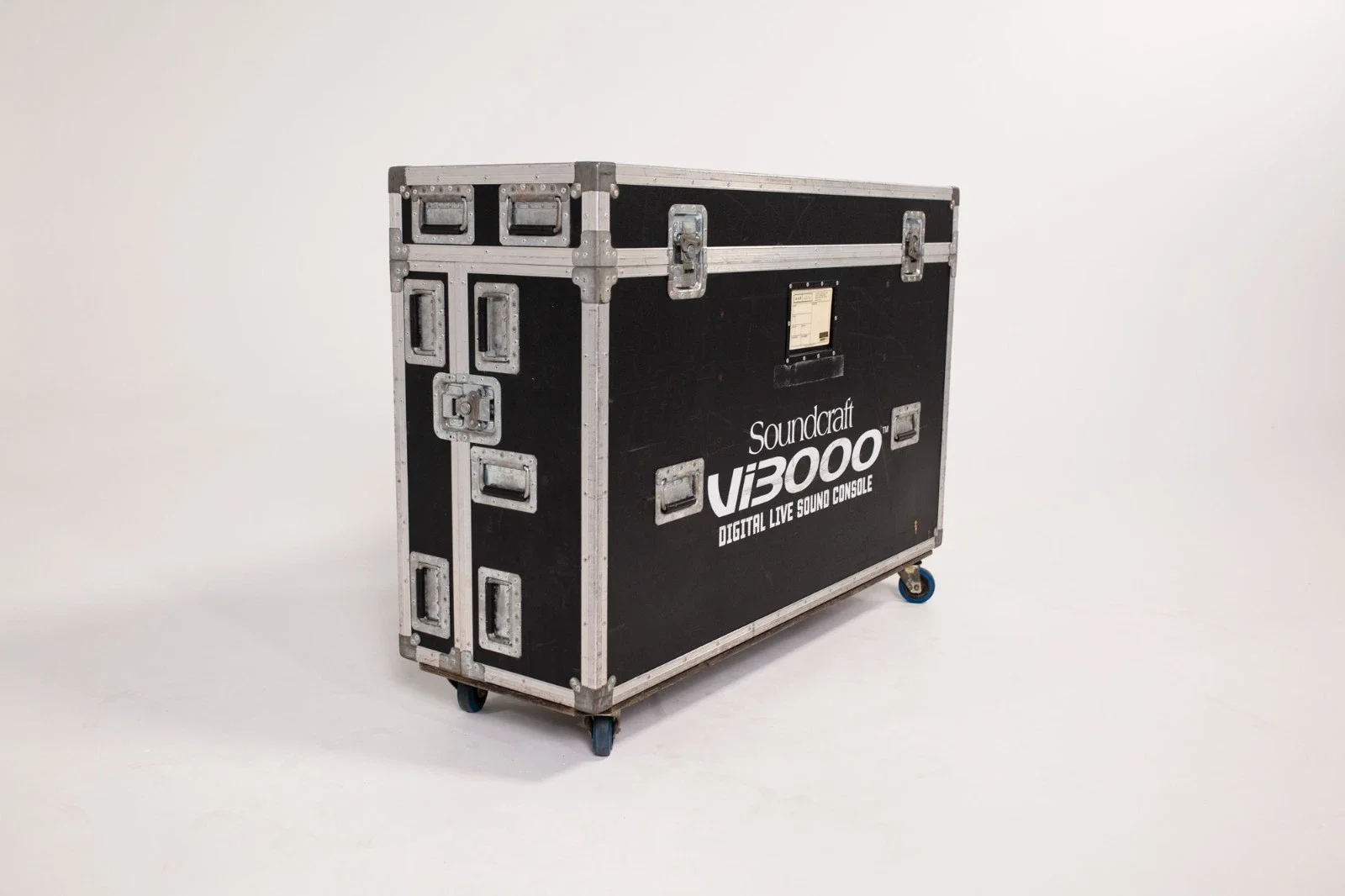 Soundcraft Vi3000 Digital Live Mixing Console for sale(15).webp