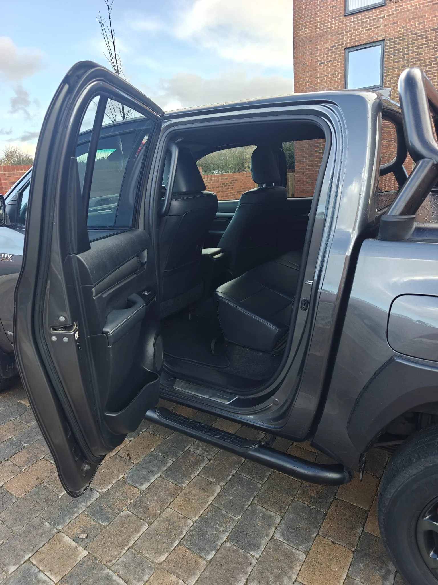 Hilux 3.12.25 Pic23.jpeg