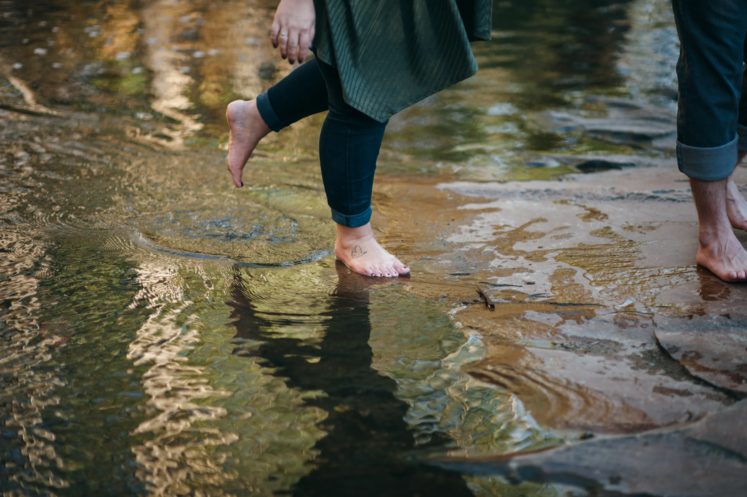 Unca Botanical Gardens_engagement-21.jpg