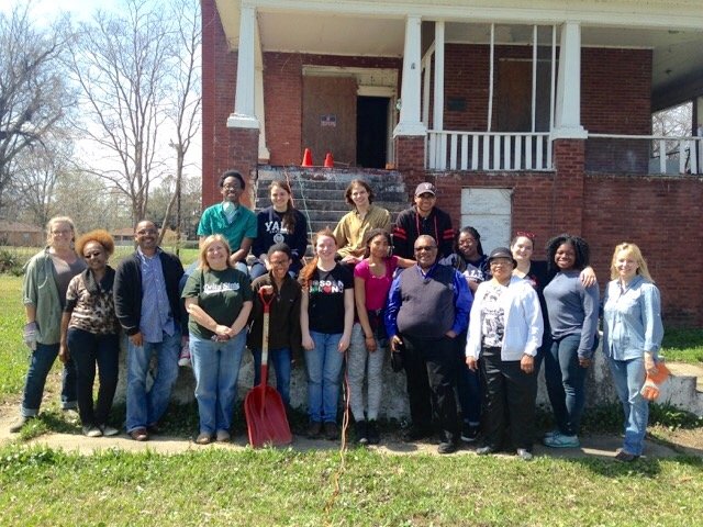 Yale students at IT Montgomery home in Mound Bayou.jpg