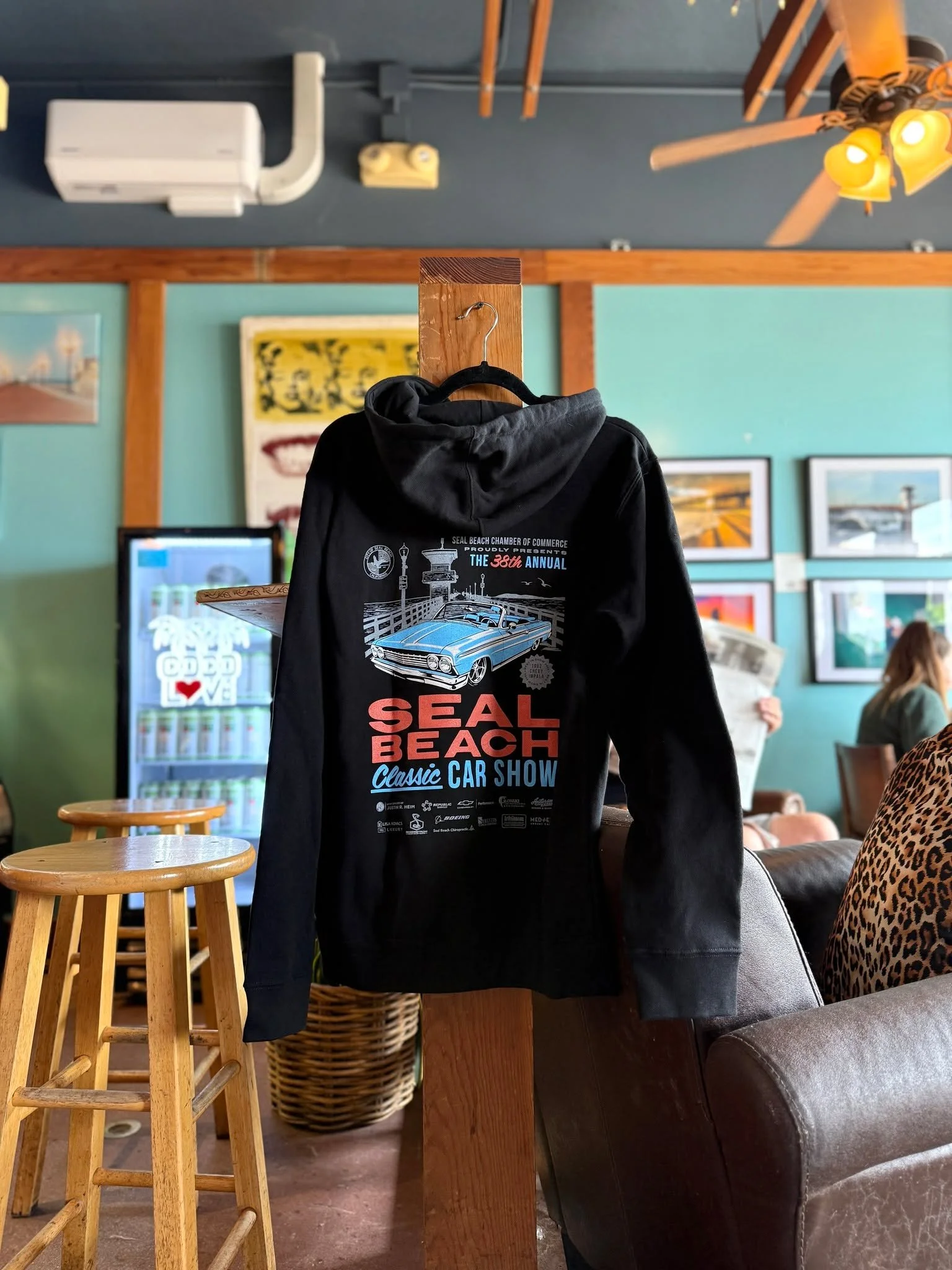 The Seal Beach Classic Car Show is back for its 38th year this Saturday! 🏎📆

More than 500 Classic Cars will be lining the streets of Old Town Seal Beach.  Come down to see all the classics from the early 1900s through the 1970s.  We have it all! 
