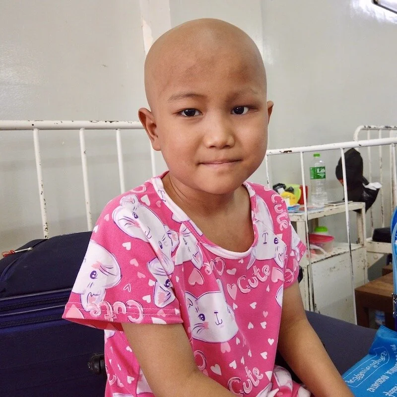O impacto do confinamento em crianças com cancro no Myanmar 