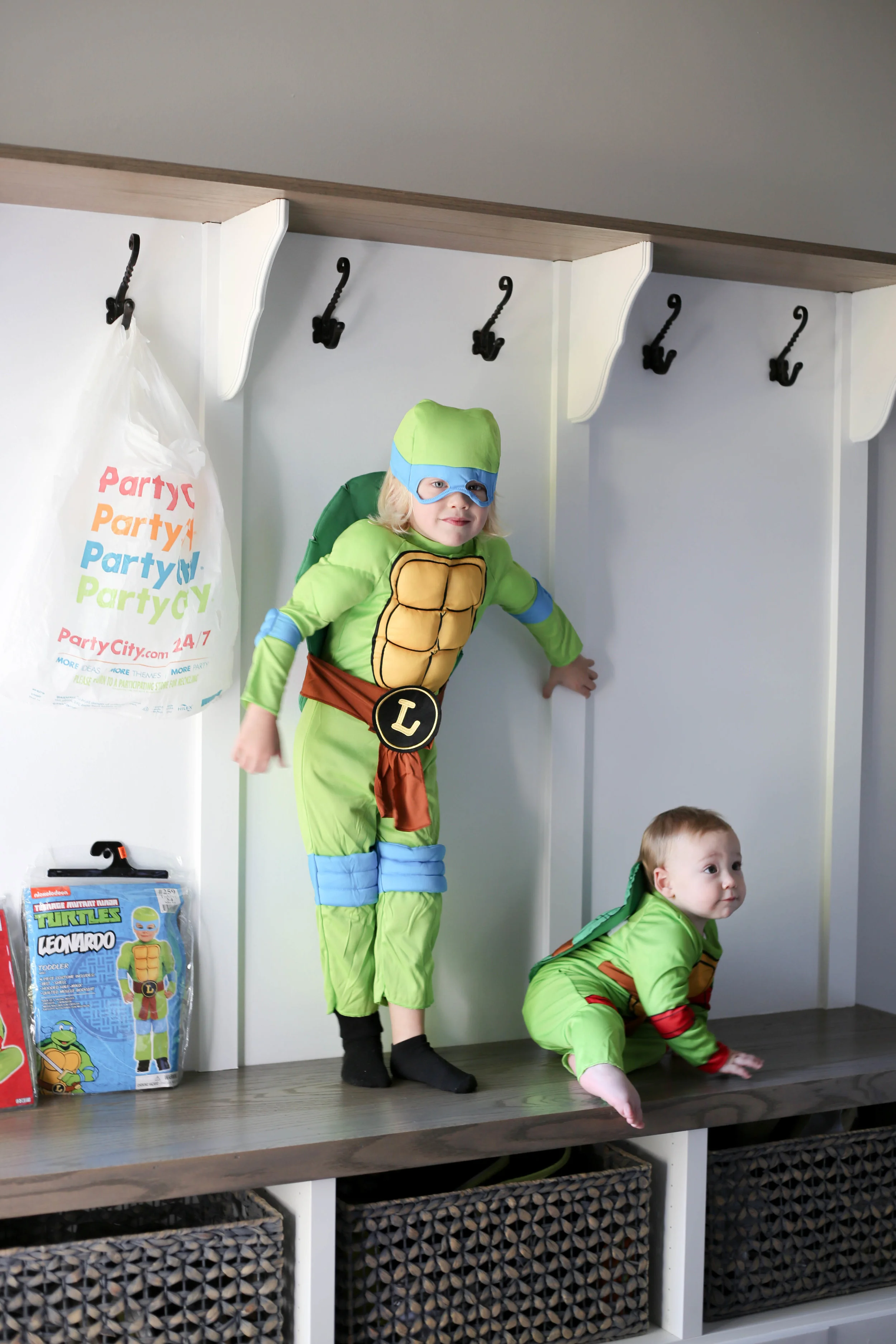 HAPPY HALLOWEEN WITH PARTY CITY image 3