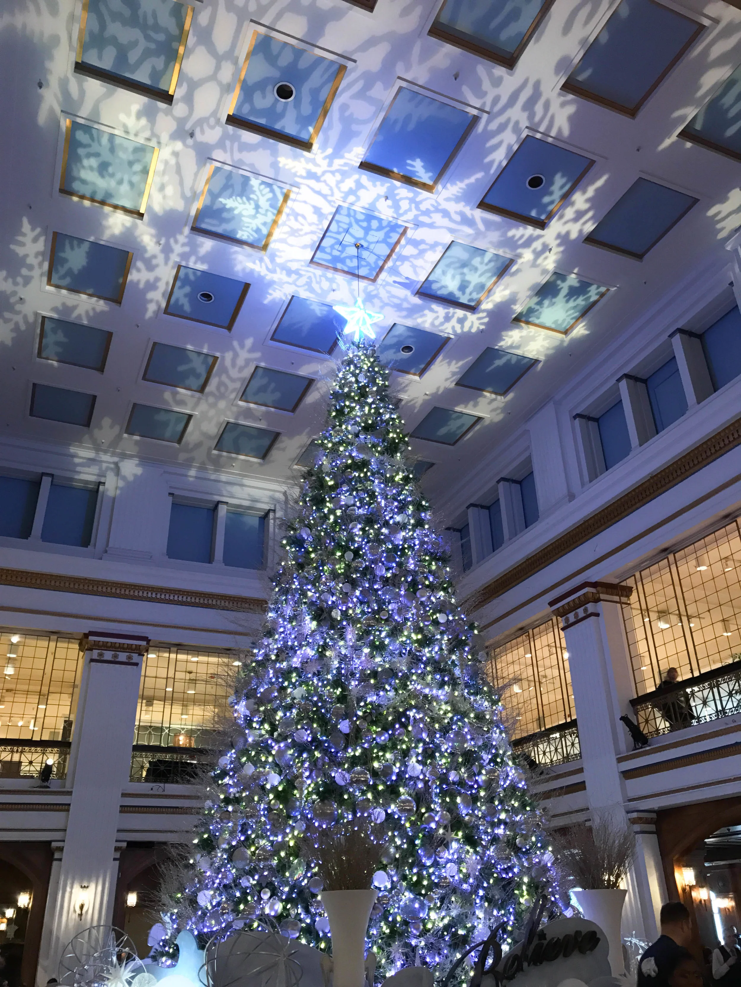 HOLIDAY TRAVEL WITH LITTLES - CHICAGO image 9