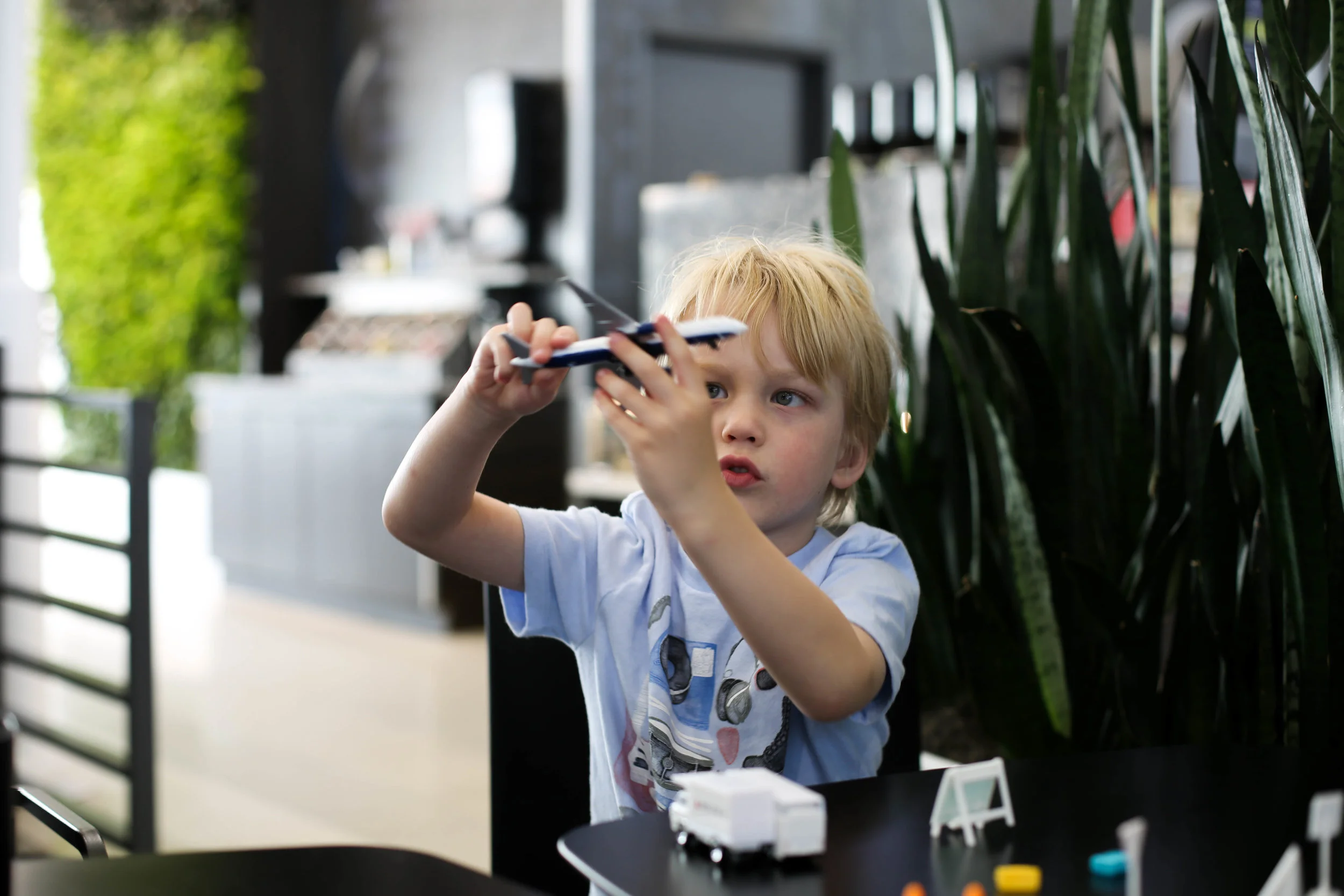 7 LIFE SAVING TIPS FOR TRAVELING WITH TODDLERS image 1
