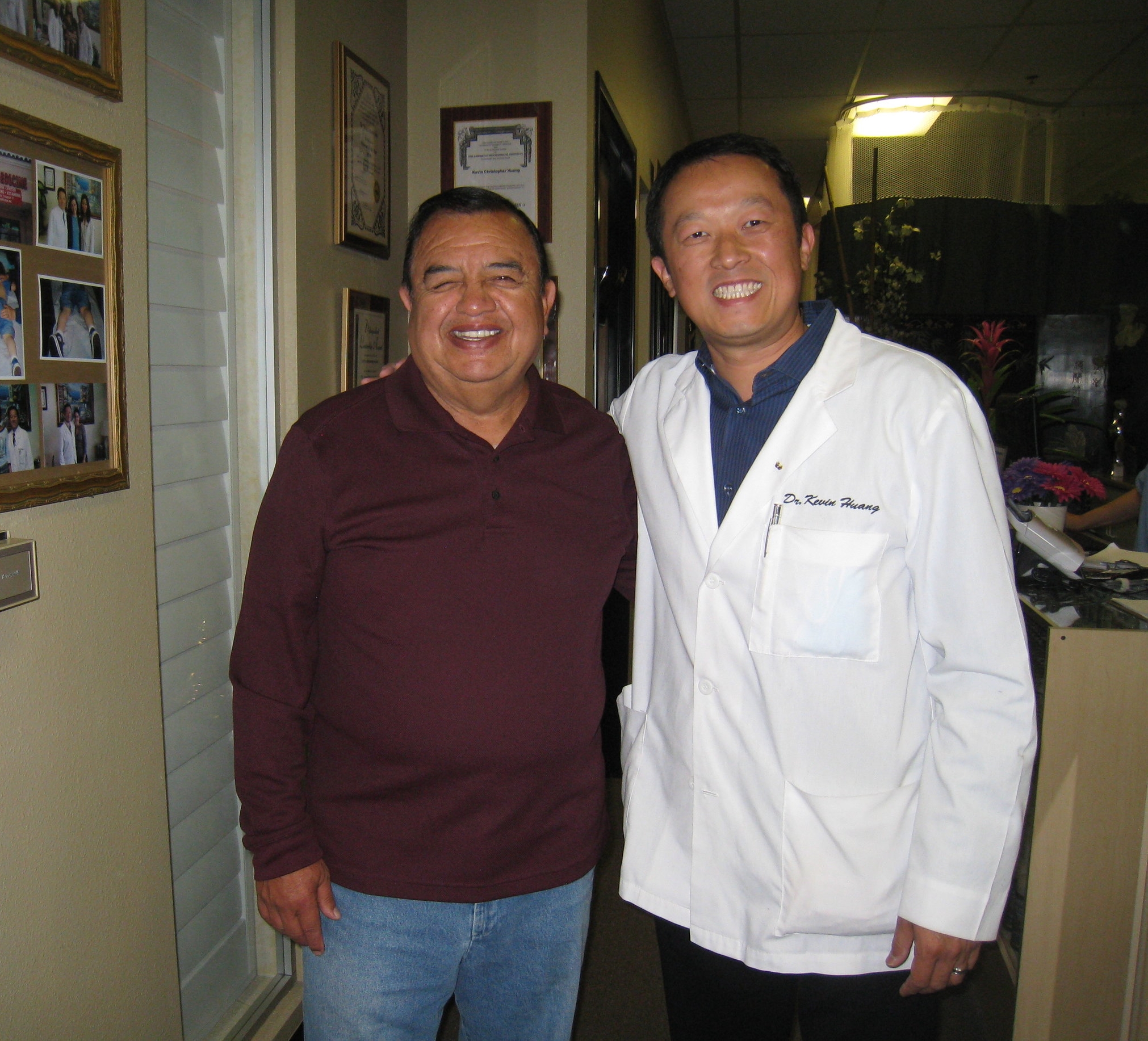 DR. HUANG IS EXPERIENCED | SHINGLES PAIN AND NERVE PAIN | A MIRACLE OF NATURAL MEDICINE | ACUPUNCTURE AND HERBS