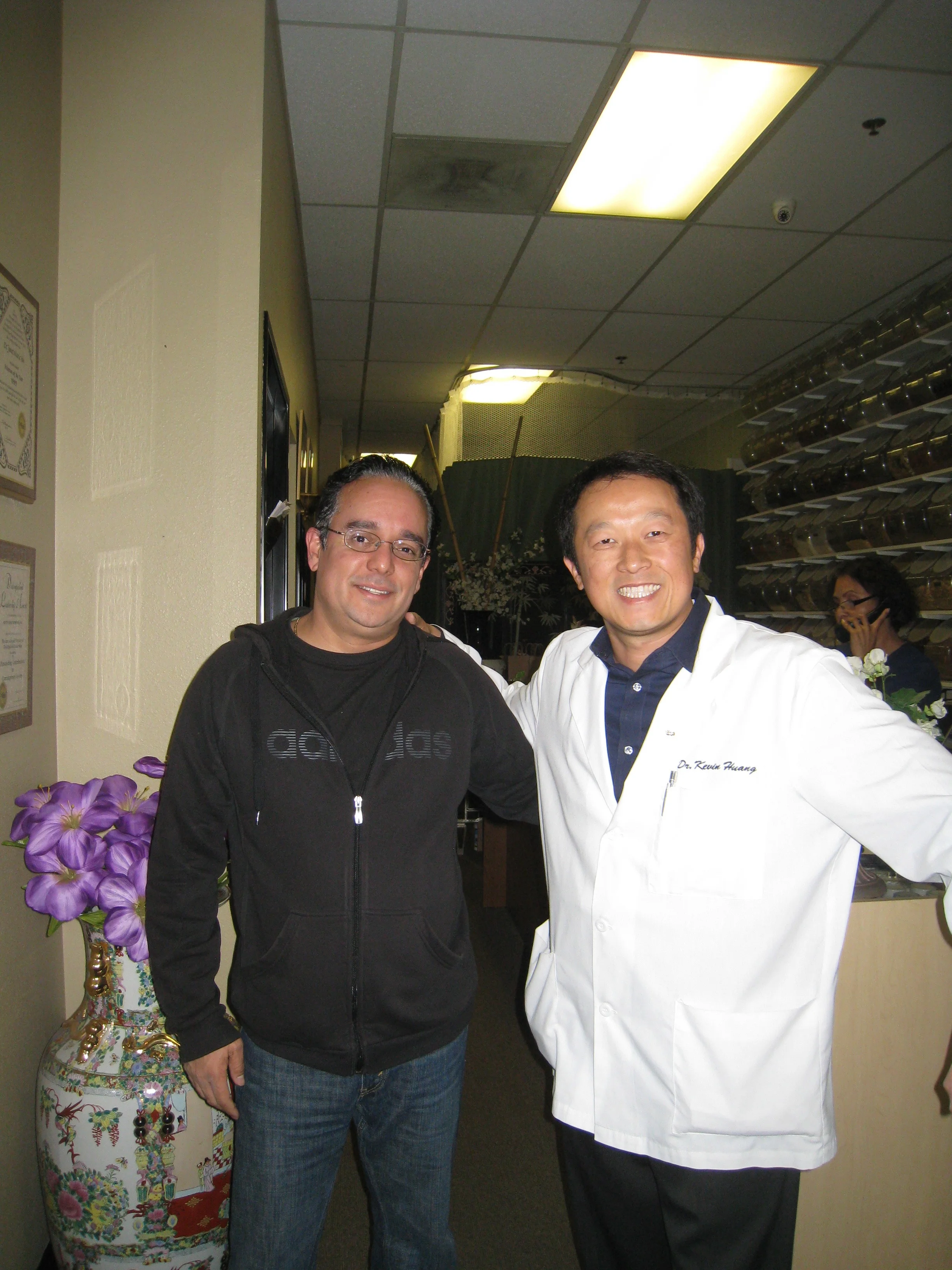 RIGHT ELBOW PAIN HAS GONE AWAY | ACUPUNCTURE COMPLETELY ELIMINATED PAIN | VERY POSITIVE RESULTS FROM NATURAL MEDICINE