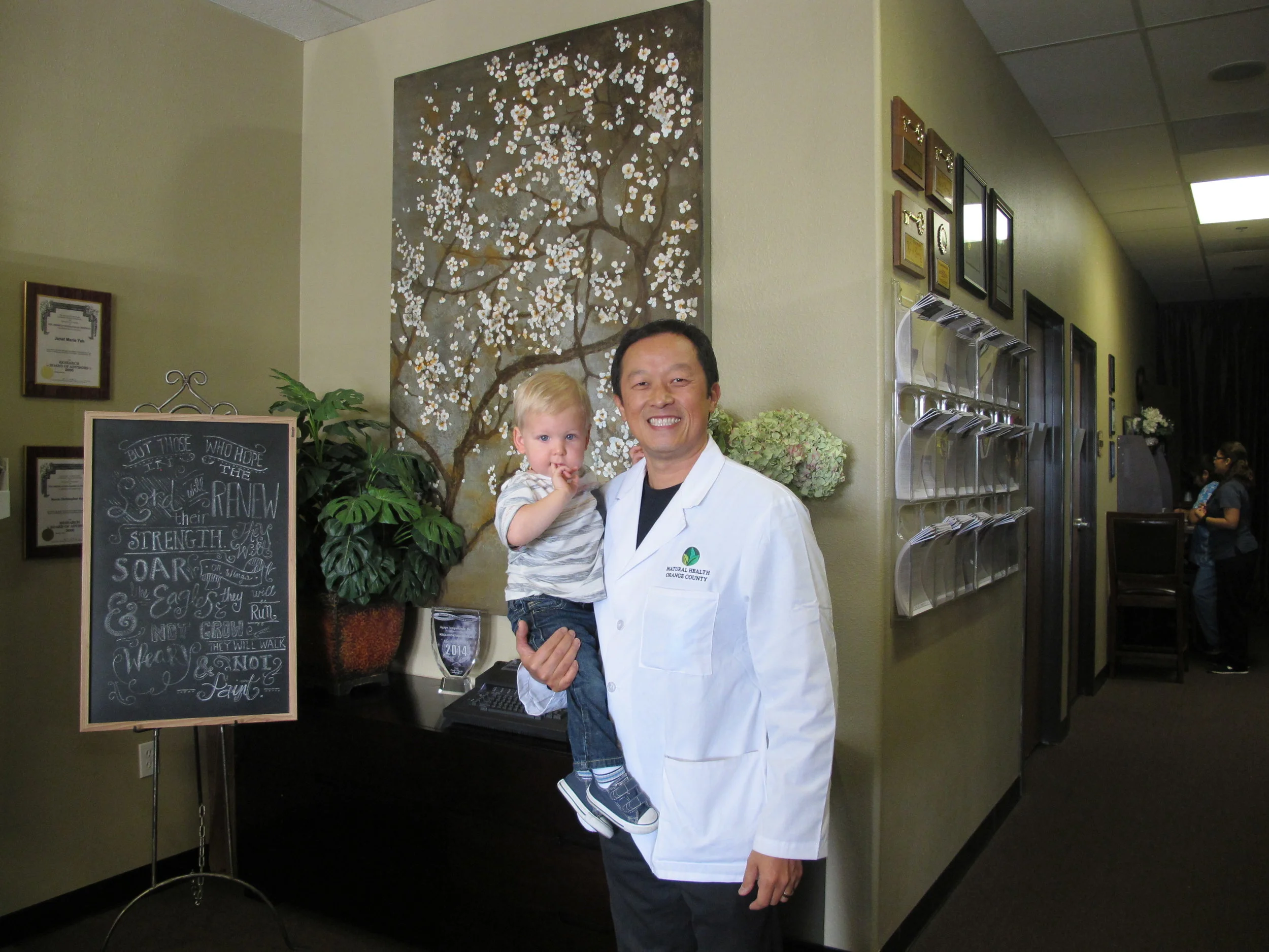 BABY ACUPUNCTURE | PAINLESS EVEN FOR INFANTS, TODDLERS AND CHILDREN | GENTLE TREATMENTS WITH LOVE FOR OUR PATIENT FAMILY