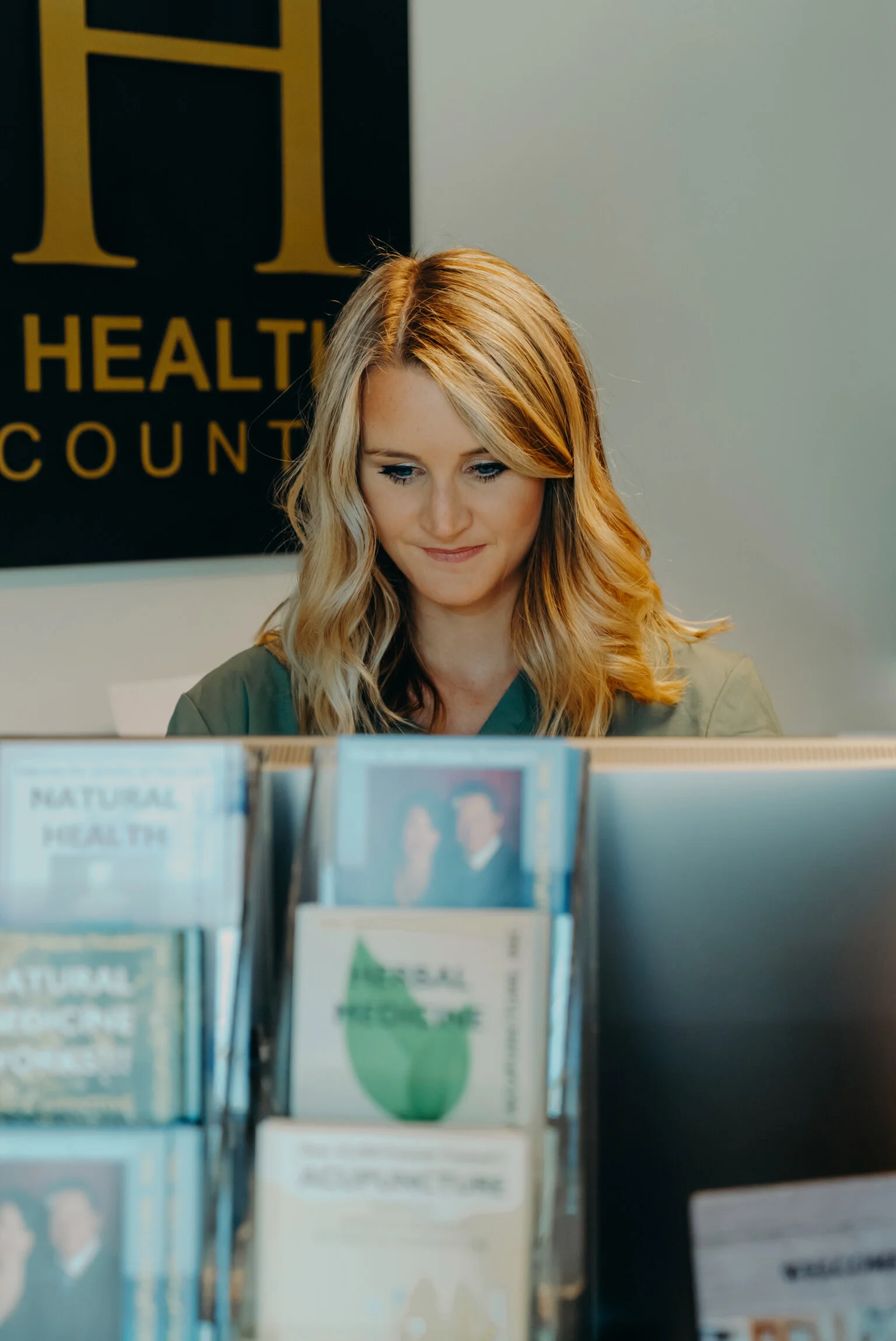 HOW IS MIGRAINE HEADACHES TREATED WITH ACUPUNCTURE? | BEST OF NEWPORT BEACH, CALIFORNIA