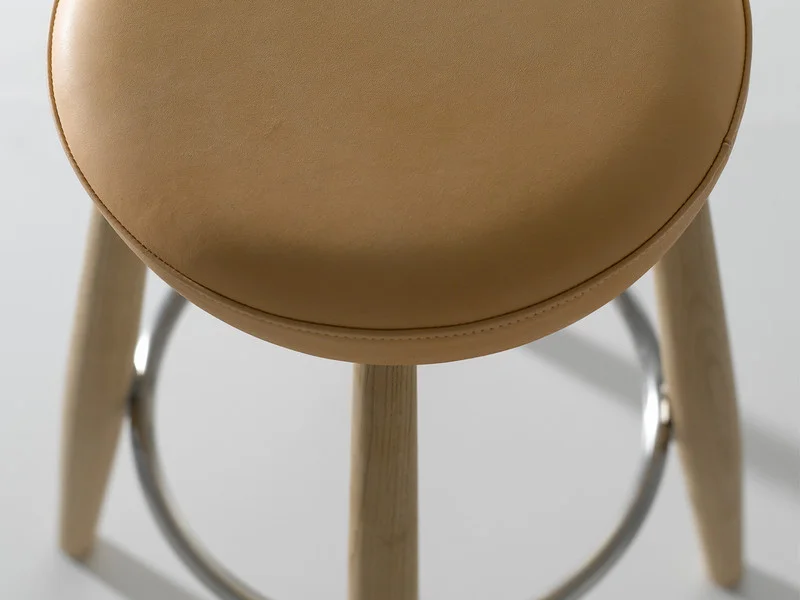 Carl-Hansen-CH56-58-Stool-caramel-leather.jpg