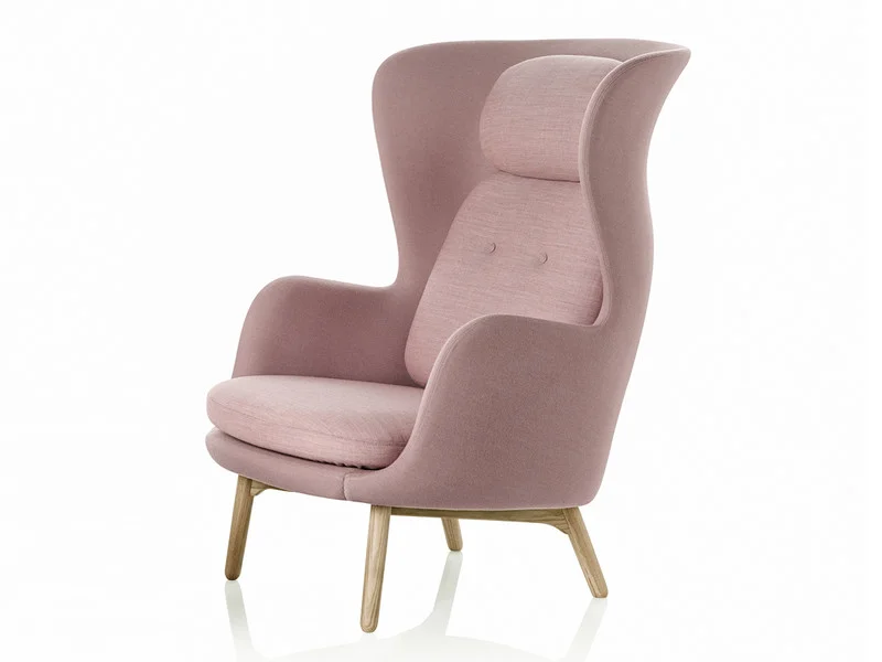 Fritz-Hansen-Ro-Easy-Chair-Wooden-Base-in-light-pink (1).jpg