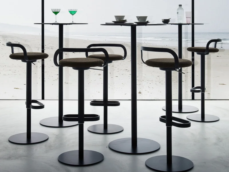 Lapalma-Mak-Stool-Lifestyle.jpg