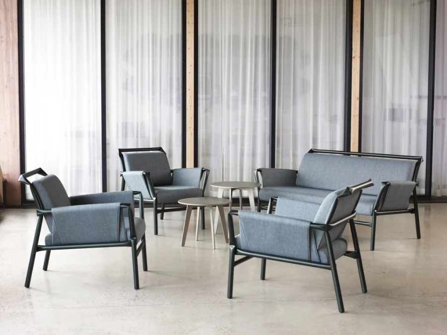 Bla-Superkink-Armchair-Lifestyle-grey.jpeg