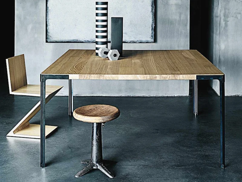 Desalto Fan Table