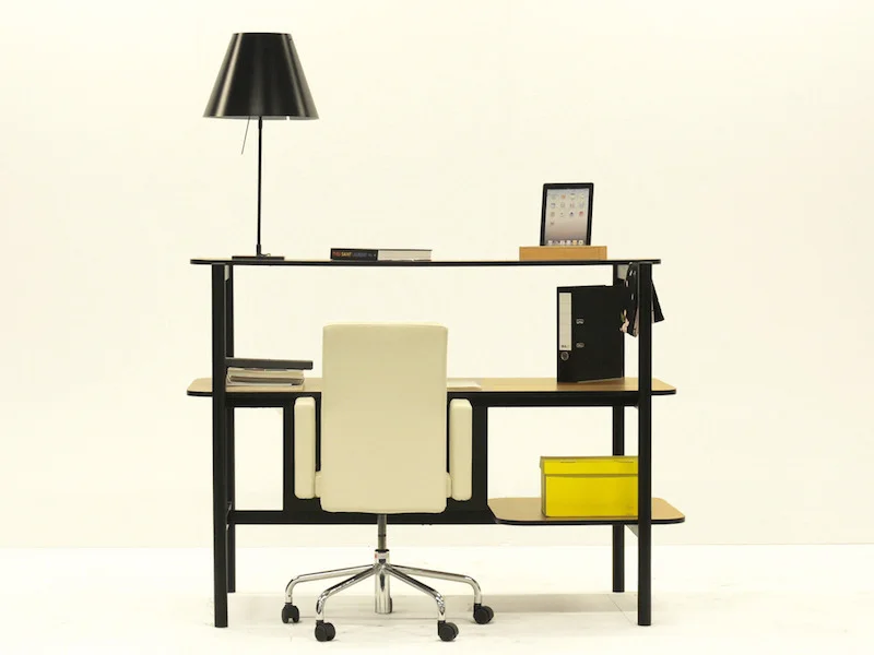 Bulo Dan Desk