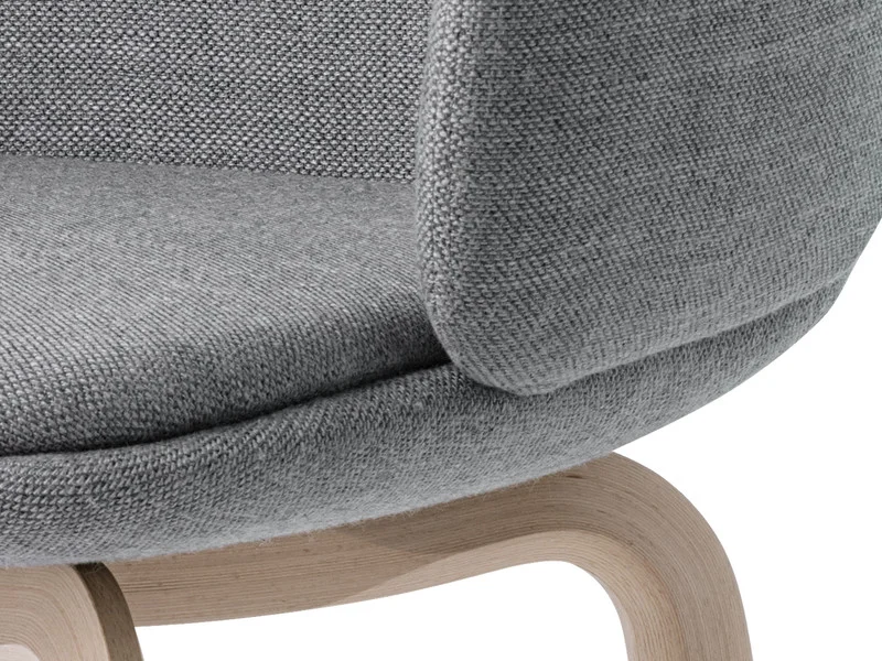 Fritz-Hansen-Sammen-Armchair-Oak-Base-Grey-Fabric-DETAIL.jpg