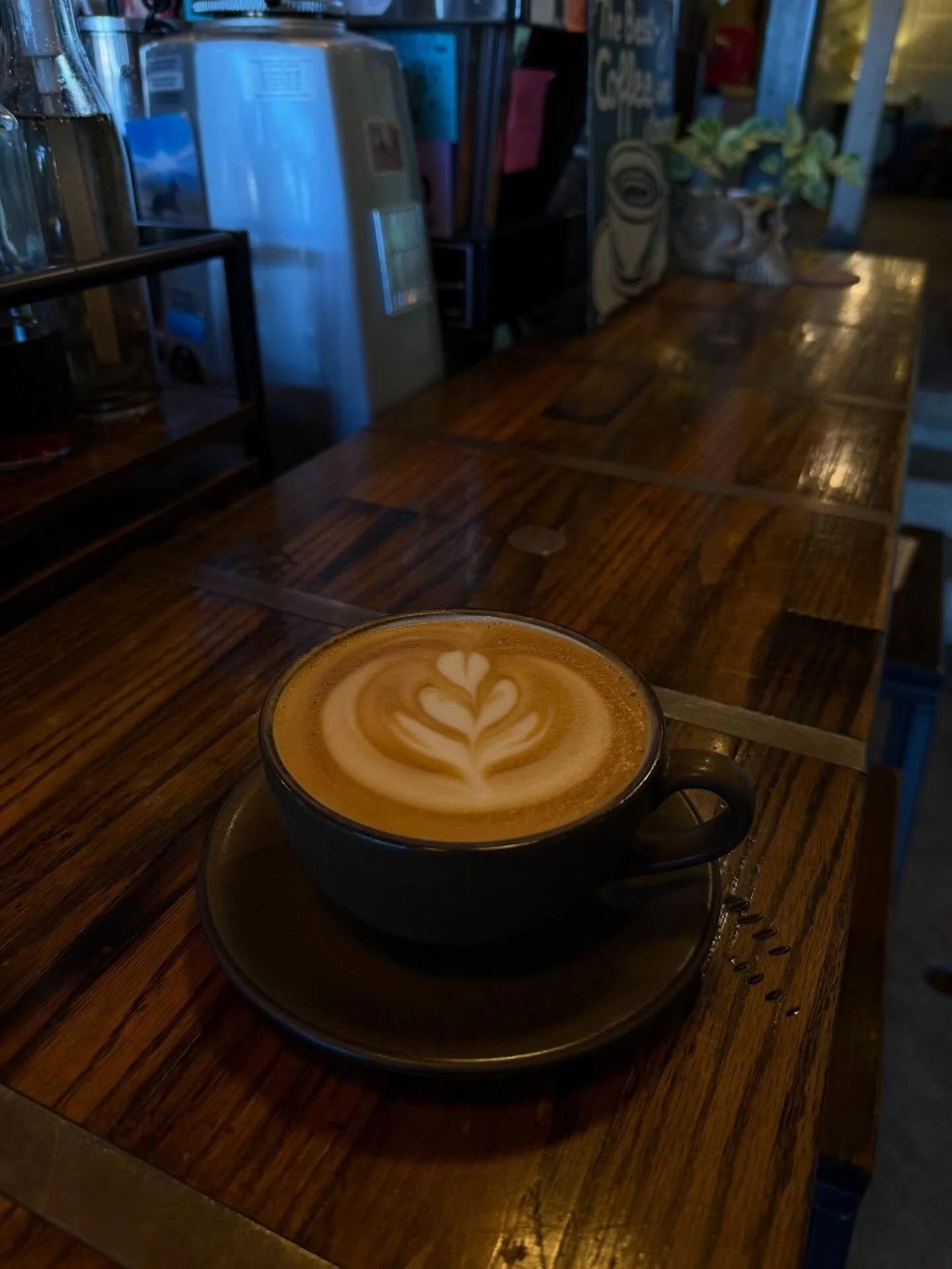 Ending the year right starts with a latte. Stop in before the New Year ☕️✨