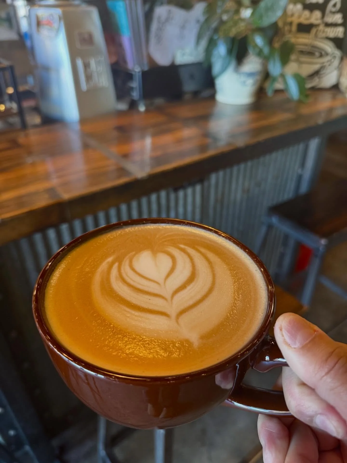 Warming up with a latte from Fretboard. ❄️☕️