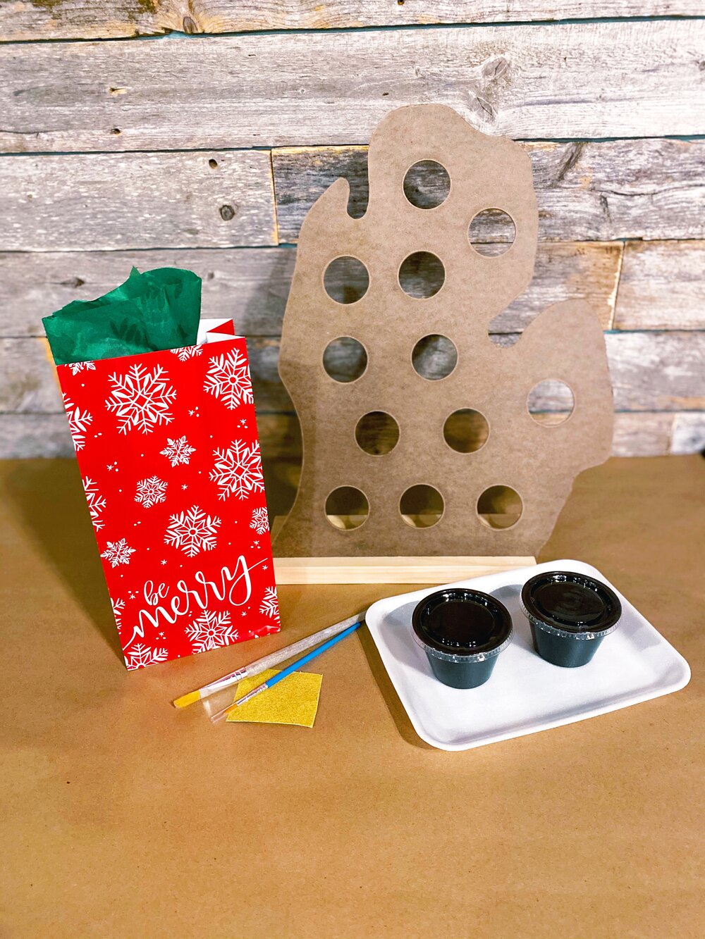Crafts to Do Using Cardboard Cup Holder