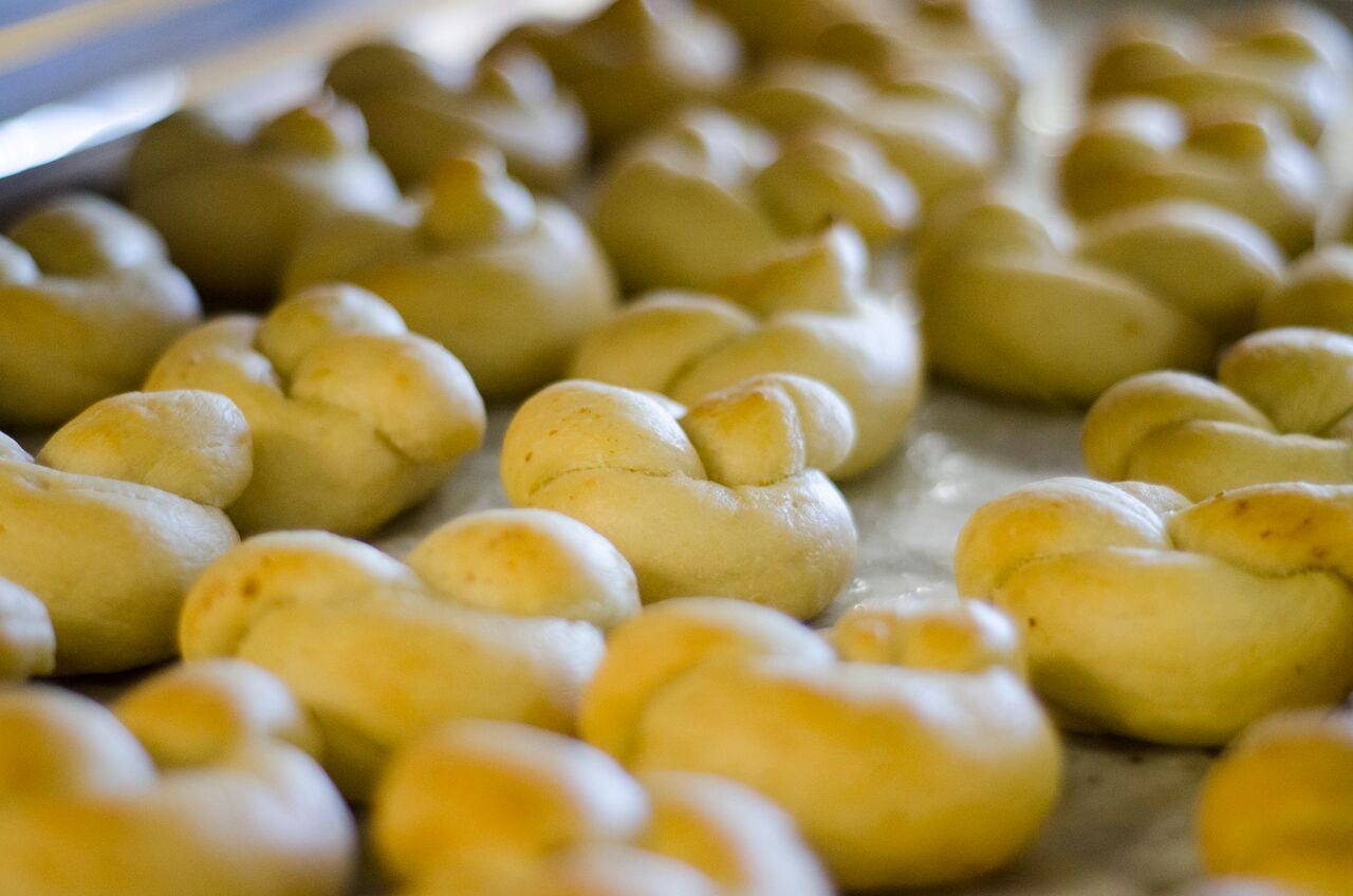 Buttery Garlic Knots