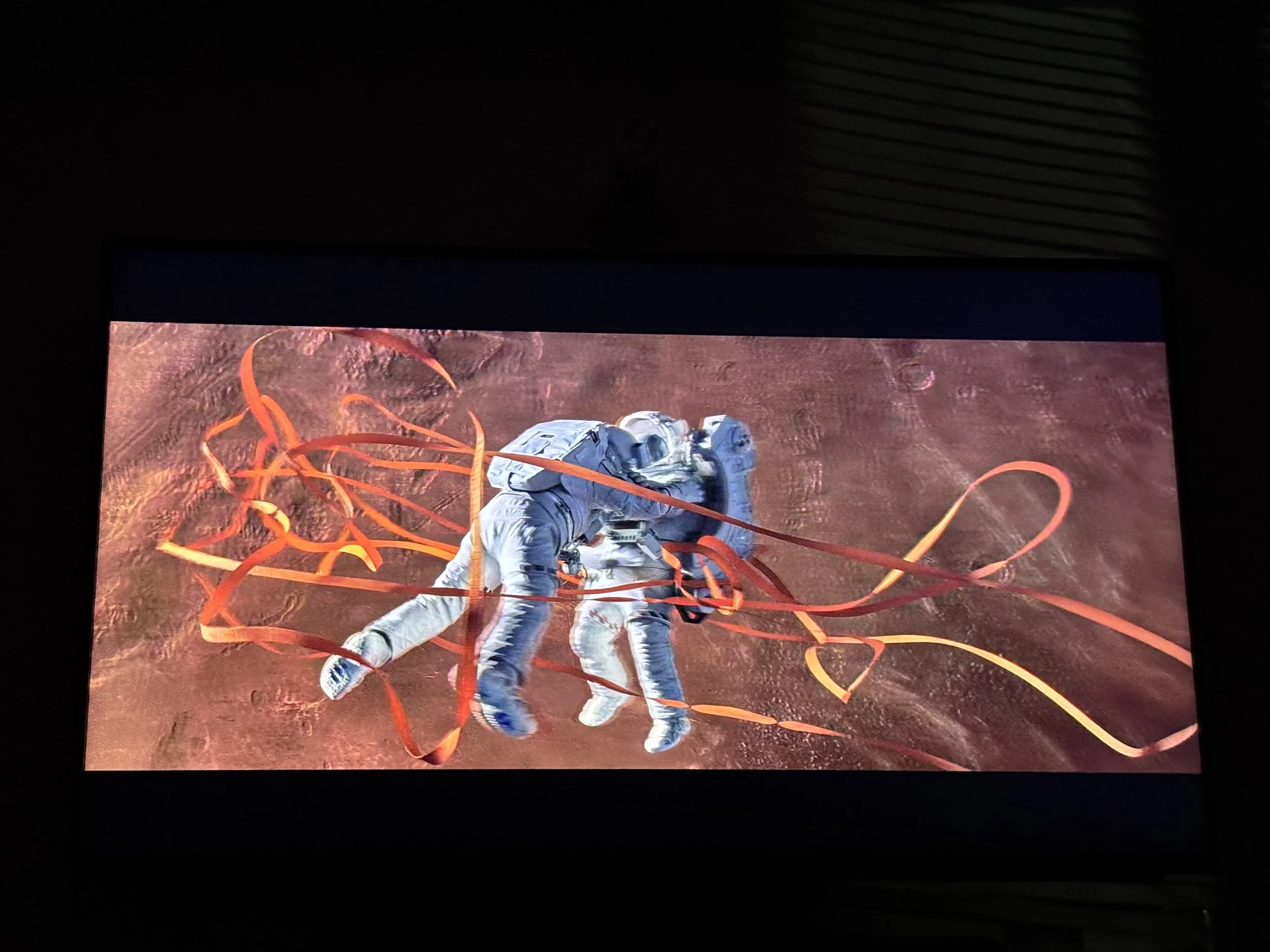 Entre domesticação e vertigem: paisagens extraterrestres em três filmes de ficção científica espacial. (Texto Académico)