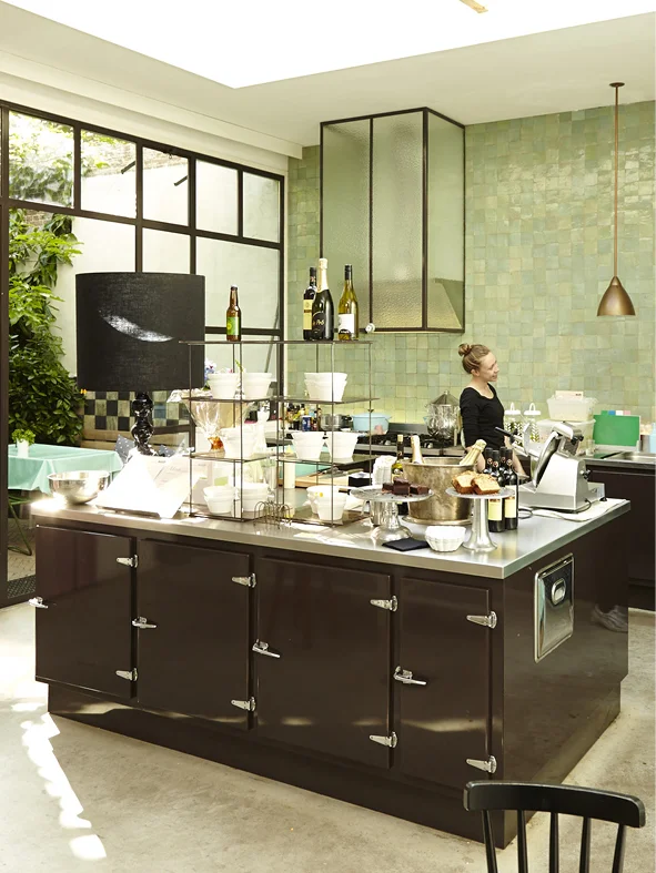 THE-NICE-STUFF-COLLECTOR-HOTSPOTS-DEN-HAAG-ETEN-DRINKEN-WINKELS-SHOPPEN-DEN-HAAG-THEO-BERT-POT-INTERIOR8.jpg