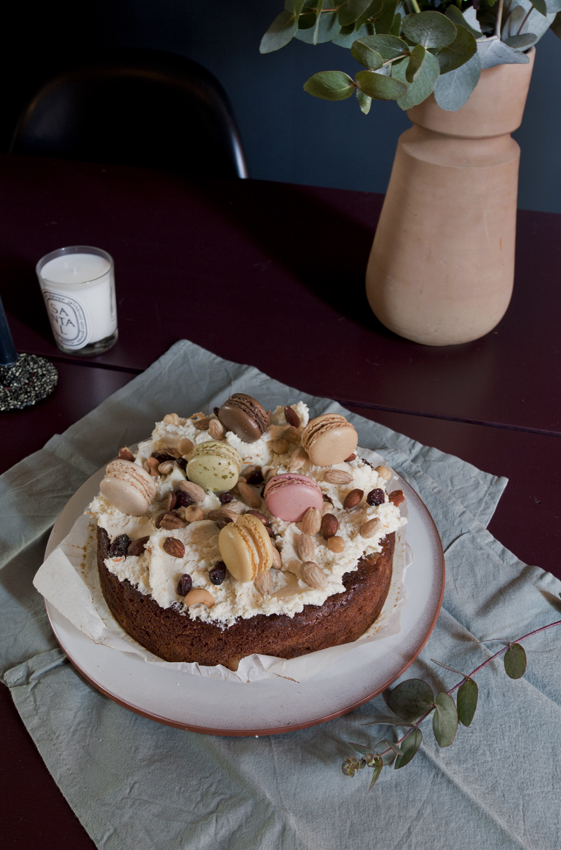 FOOD CAKE TAART MACARONS WORTELTAART THE NICE STUFF COLLECTOR TAFEL STYLING INTERIOR THEO-BERT POT.jpg
