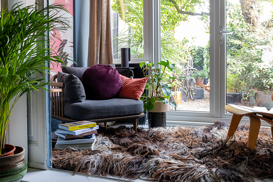 THEO-BERT-POT_VACHTVANVILT-VLOERKLEED_STYLING-THE-NICE-STUFF-COLLECTOR-LR_7.jpg