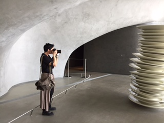 Photographer Natalia Knezevic shoots the plates. She's like a young (female) Julius Schulman.