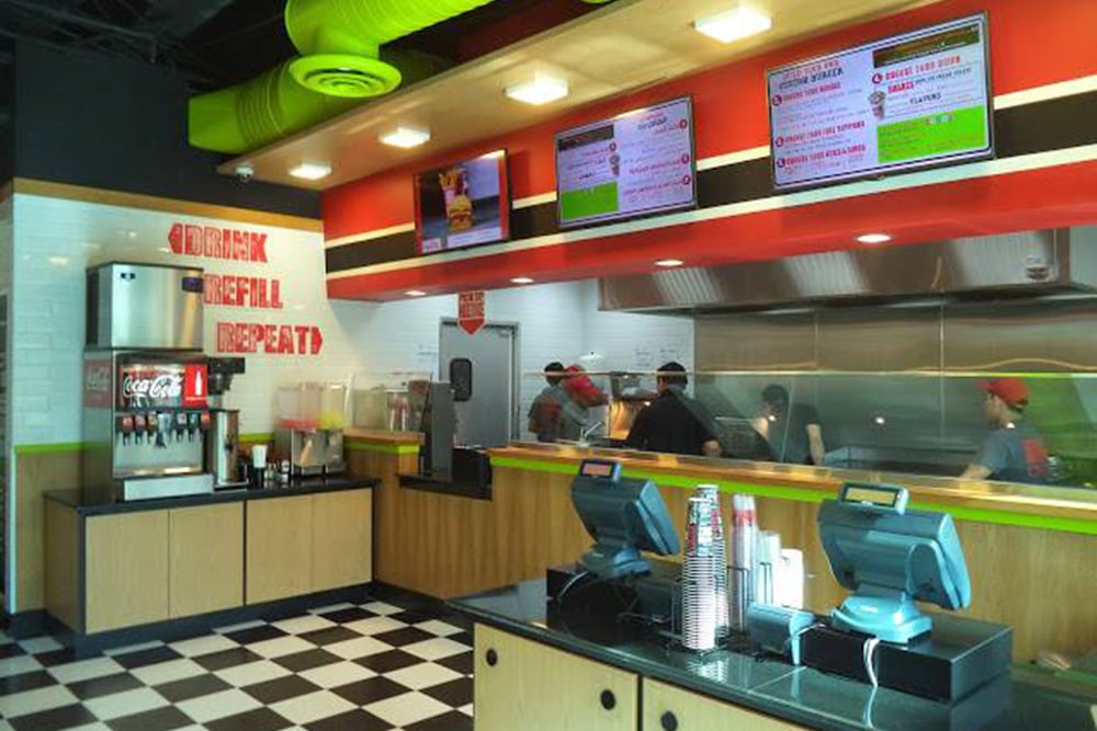 Mooyah-Kuwait-UAE-Gate-Mall2.jpg