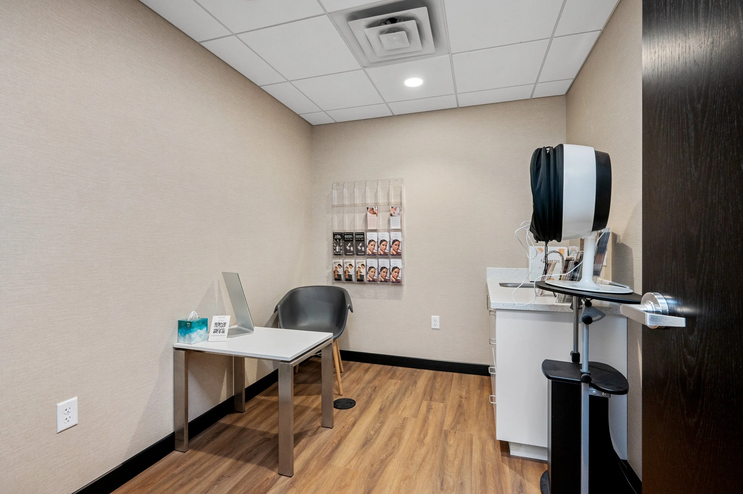 EFH - 5353 Wayzata Blvd - Lakes Dermatology-20.jpg