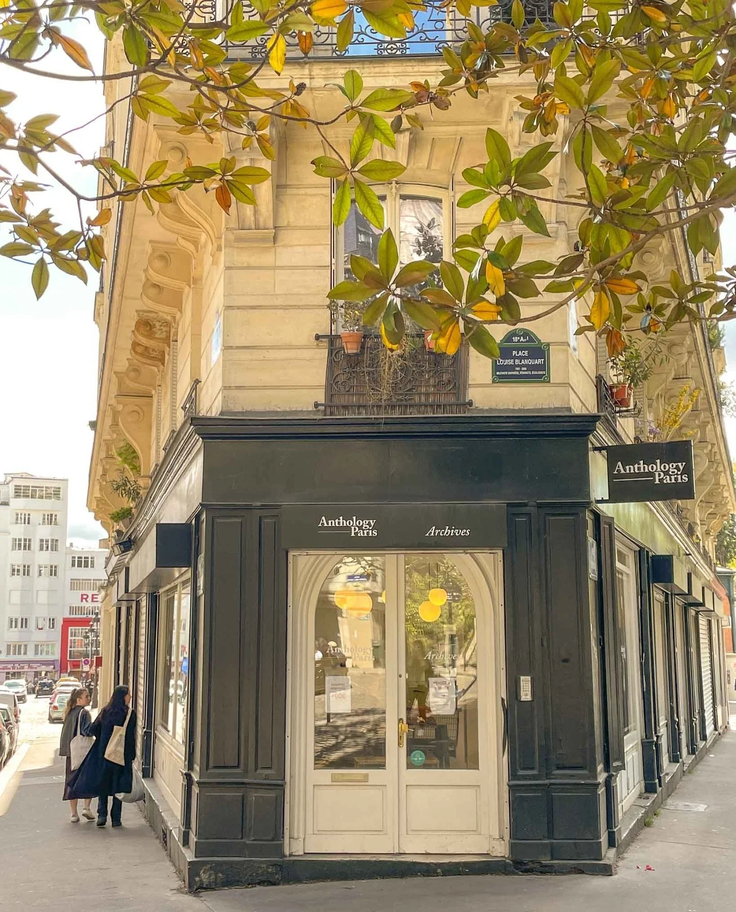 are you wanting to open a retail store but don’t know where to start? Who to contact, how to find a great location, what criteria you need to think about,
and how to review & negotiate a commercial lease? 
Feel free to reach out to me and