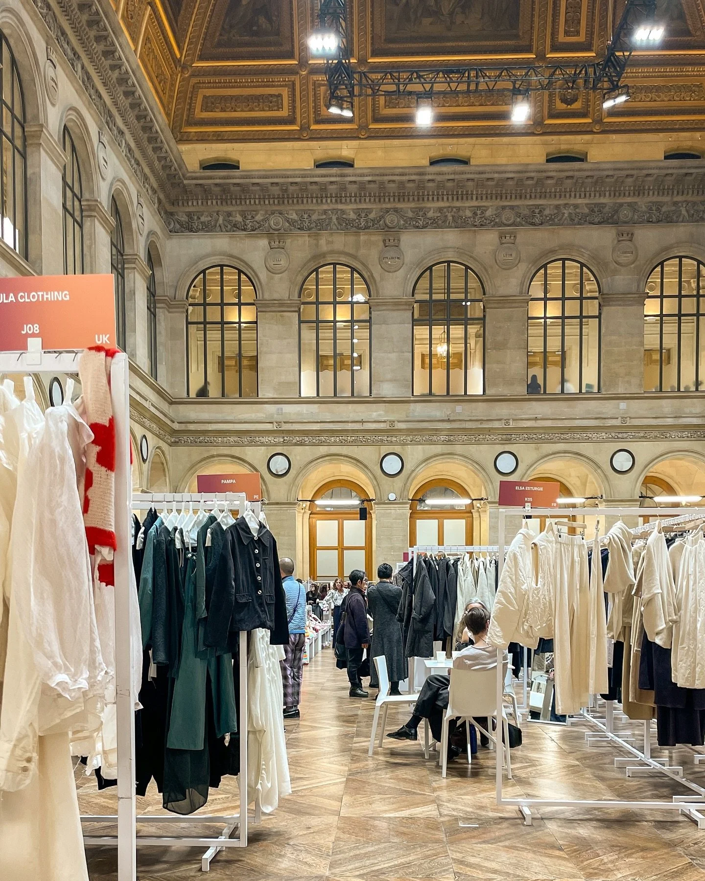 earlier this month I attended Paris Fashion Week and as always enjoyed perusing many of the designer collections for Autumn/Winter 2025 @tranoi_show & @premiereclasse.paris fairs. 
If you have questions about either wholesale exhibiting or buyin
